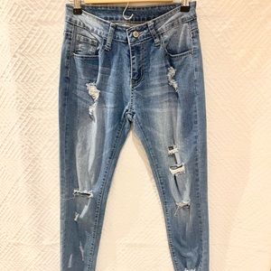 Women’s distressed skinny jeans size S